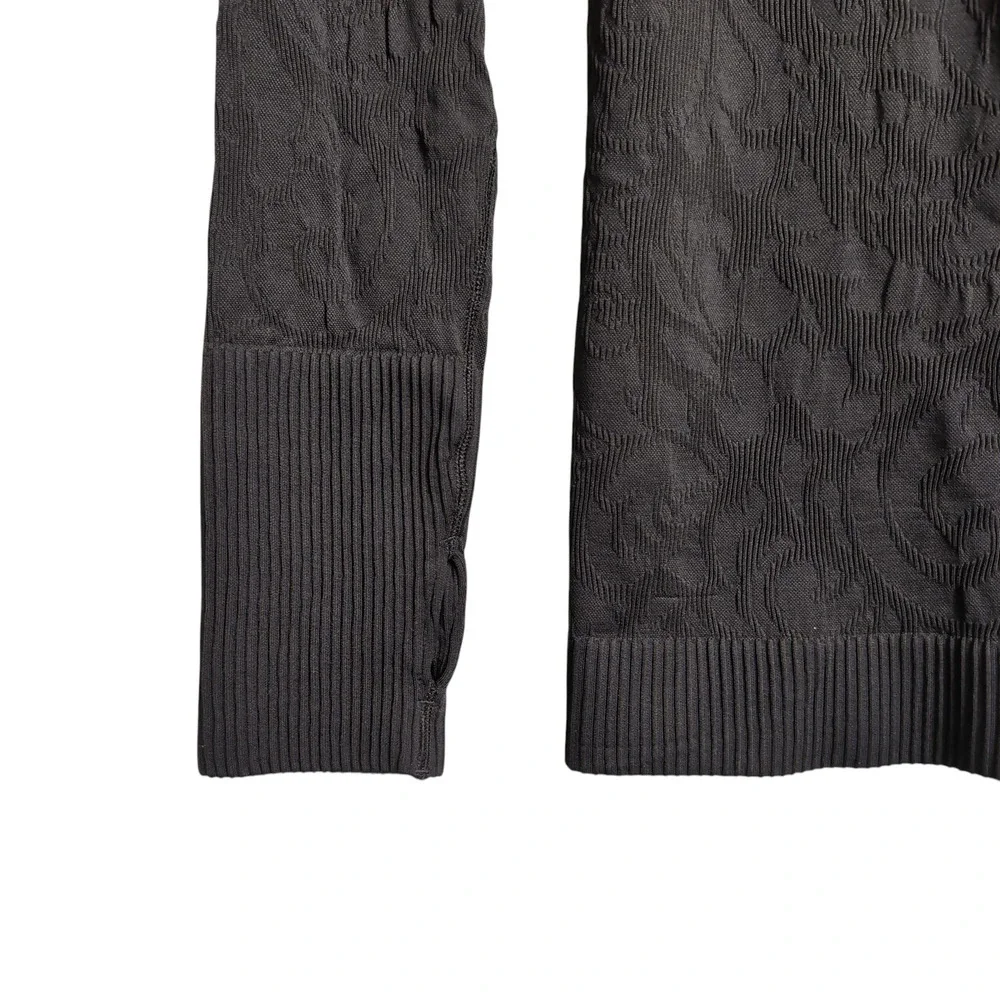 Lululemon Black Floral Embossed Quarter Zip Pullover Top Size 4 Athleisure Layer